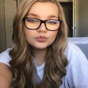 Meet your Posher, Krista